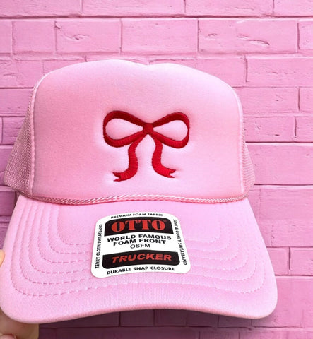Red bow cap